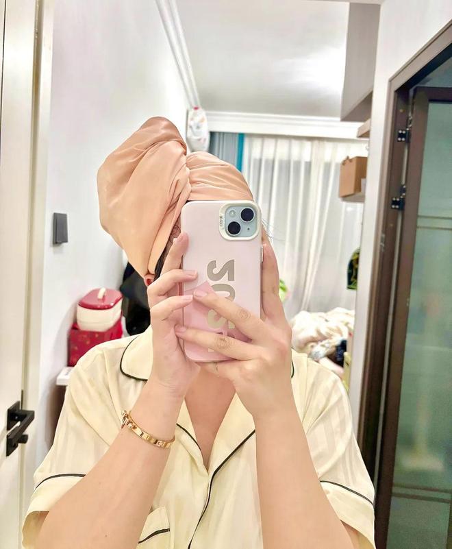 吹干好？10分钟轻松养成女明星「绸缎发」冰球突破豪华版app洗完头自然风干还是(图11)